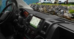 ESX VNC1045-A61 - Navigation Mit Touchscreen / DAB / Bluetooth / USB Für Fiat Ducato, Citroen Jumper